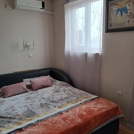 In Chateu 1 Apartament Aheloy